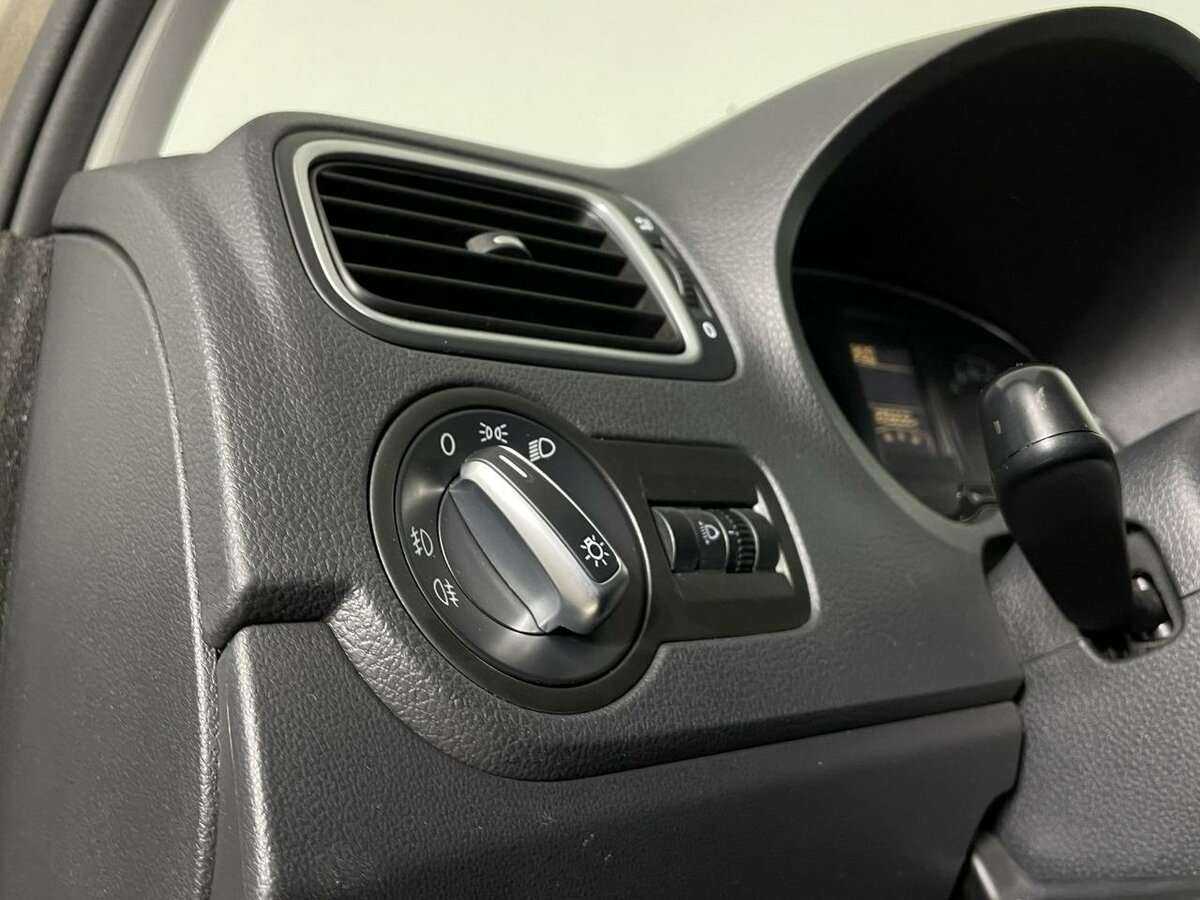 Volkswagen Polo, 2015 - 205 652 км. | Фото №8