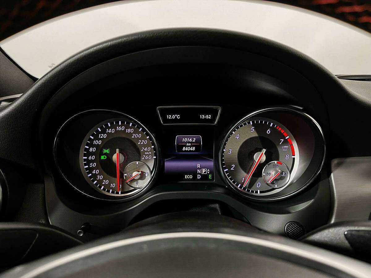 Mercedes-Benz CLA 200, 2013 Фото №9