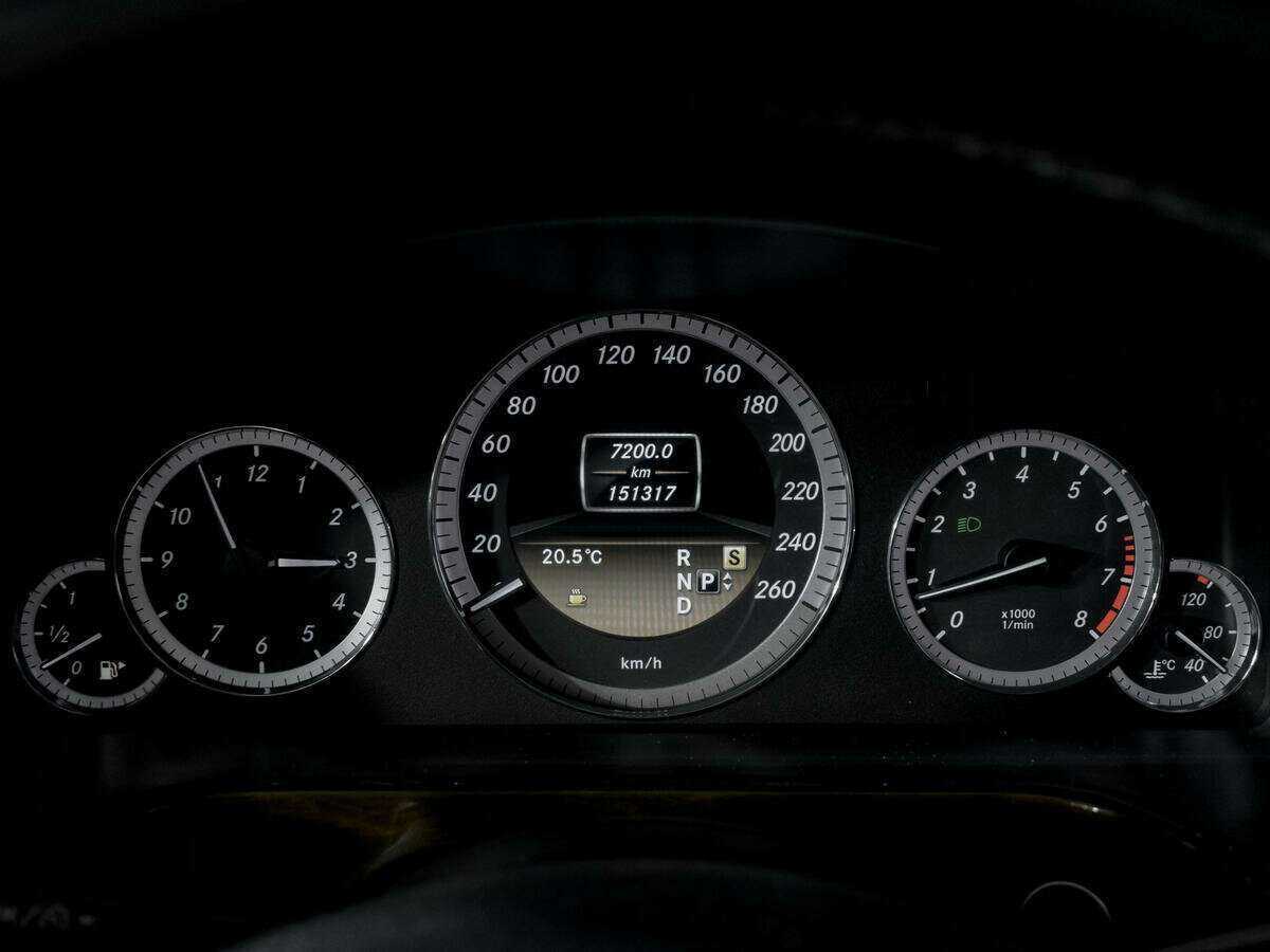 Mercedes-Benz E-Класс 200 7G-Tronic, 2012 Фото №10
