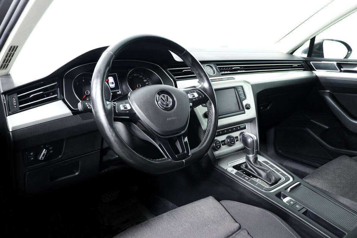 Volkswagen Passat, 2016 Фото №13