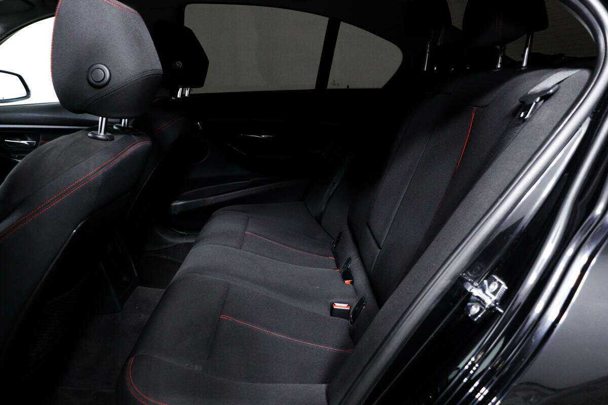 BMW 3 серии 320d, 2012 Фото №12