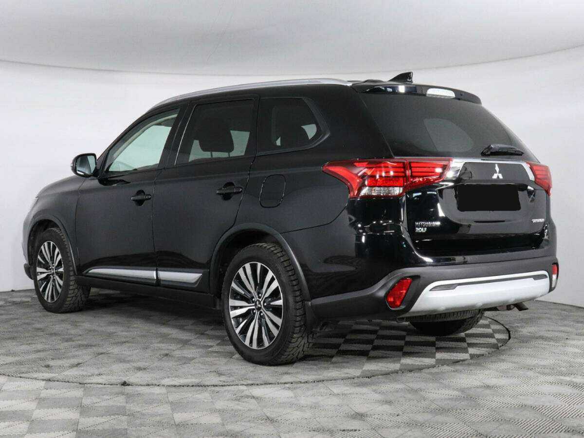 Mitsubishi Outlander, 2018 - 99 300 км. | Фото №7