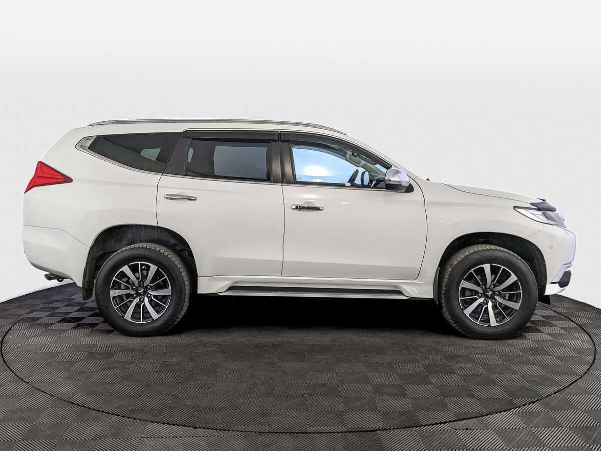 Mitsubishi Pajero Sport, 2017 - 198 584 км. | Фото №4