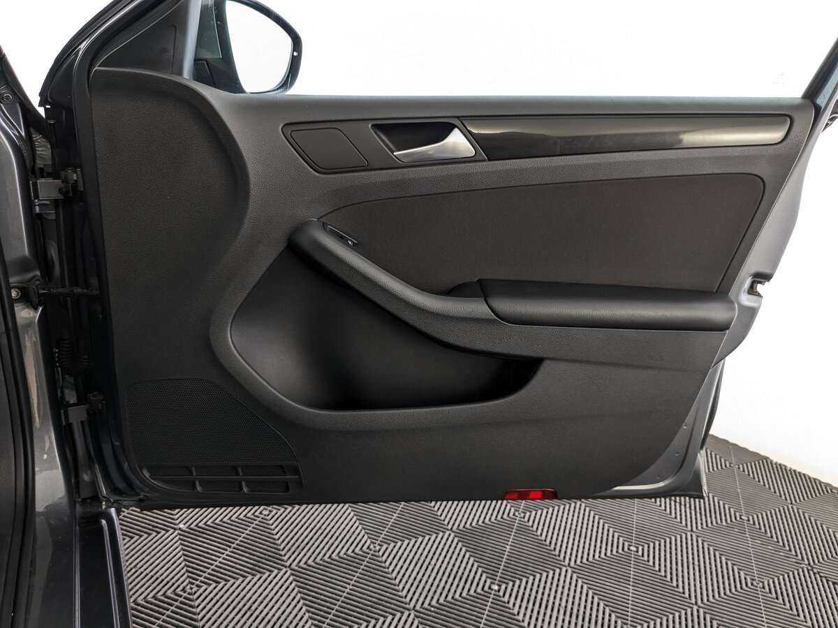 Volkswagen Jetta, 2012 Фото №19