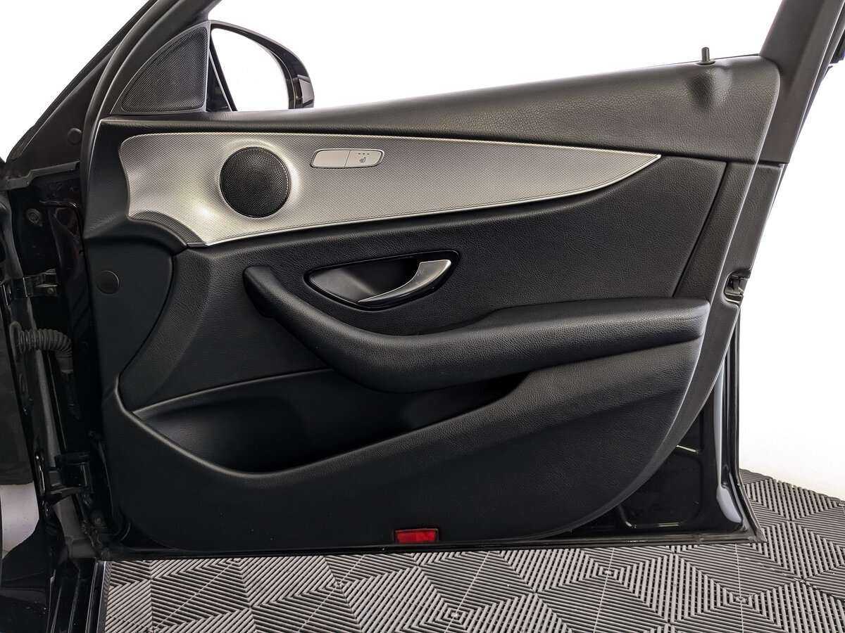 Mercedes-Benz E-Класс 200, 2018 Фото №21