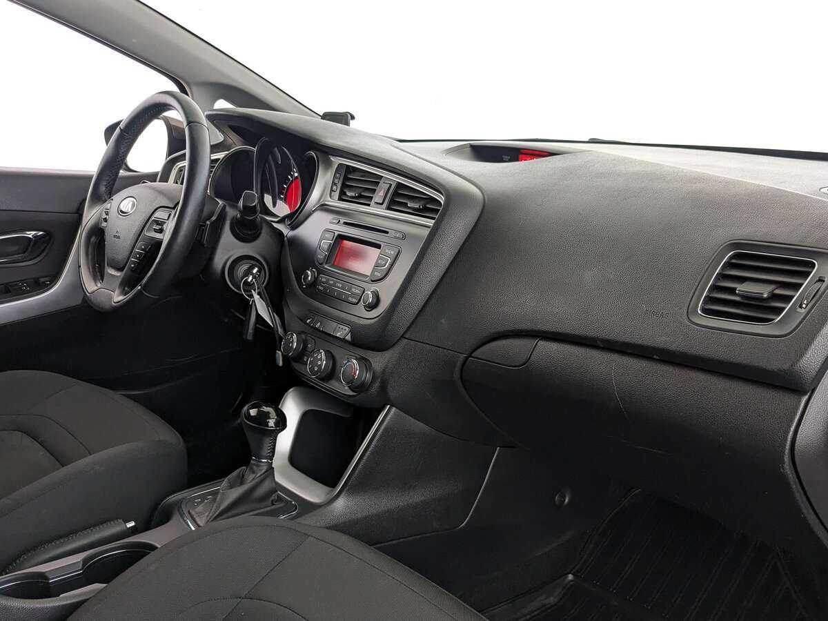 Kia Ceed, 2017 Фото №9