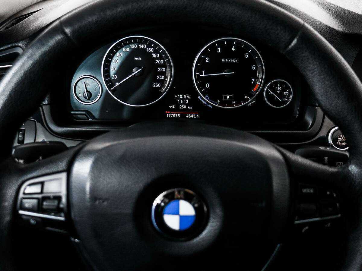 BMW 5 серии 528i xDrive, 2013 Фото №17