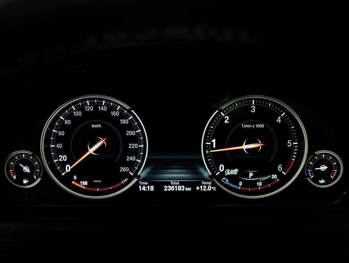 BMW 5 серии Gran Turismo 530d xDrive, 2012 Фото №26