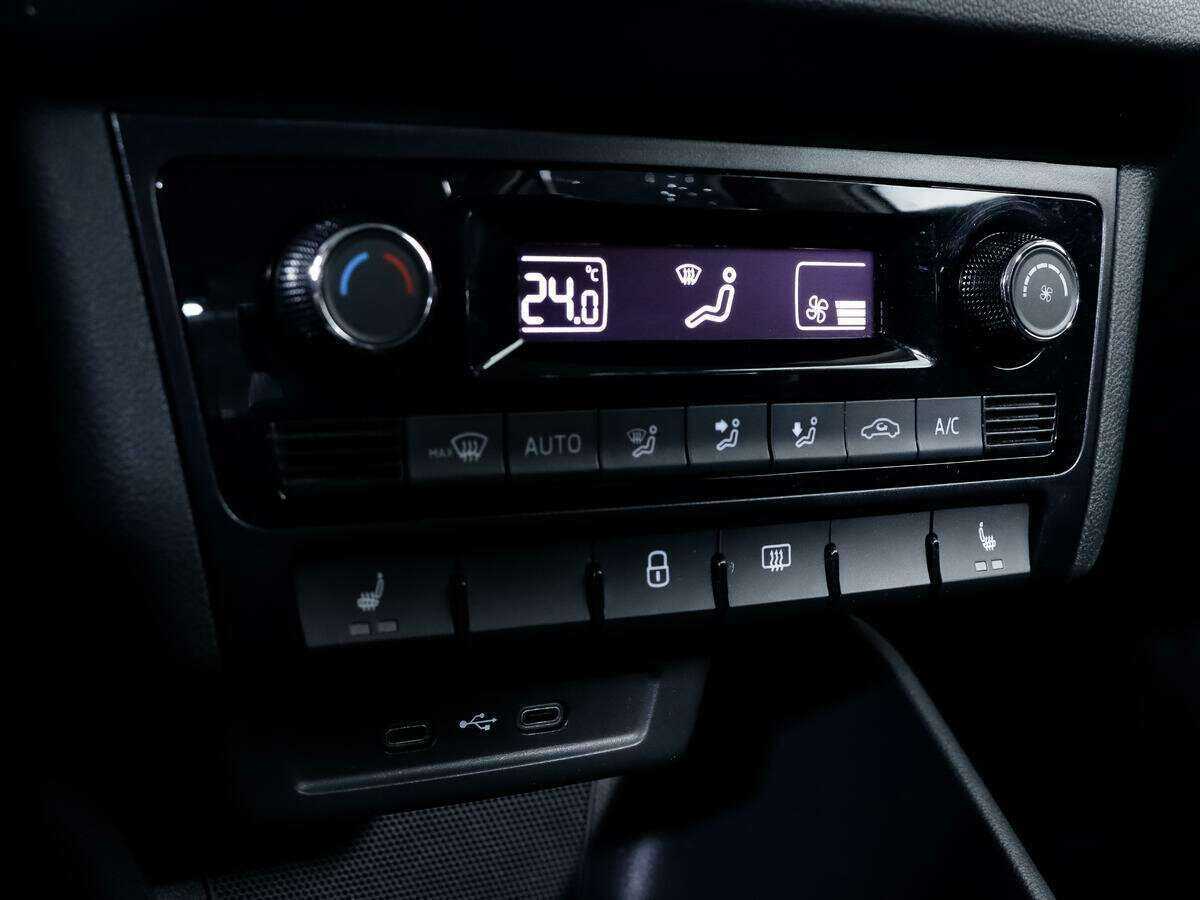 Volkswagen Polo, 2022 Фото №16