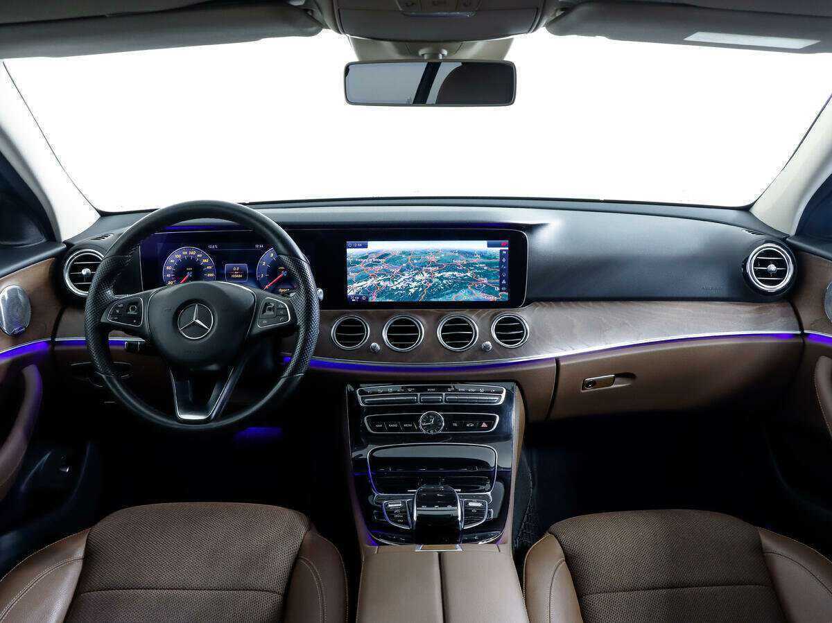 Mercedes-Benz E-Класс 200, 2016 Фото №10