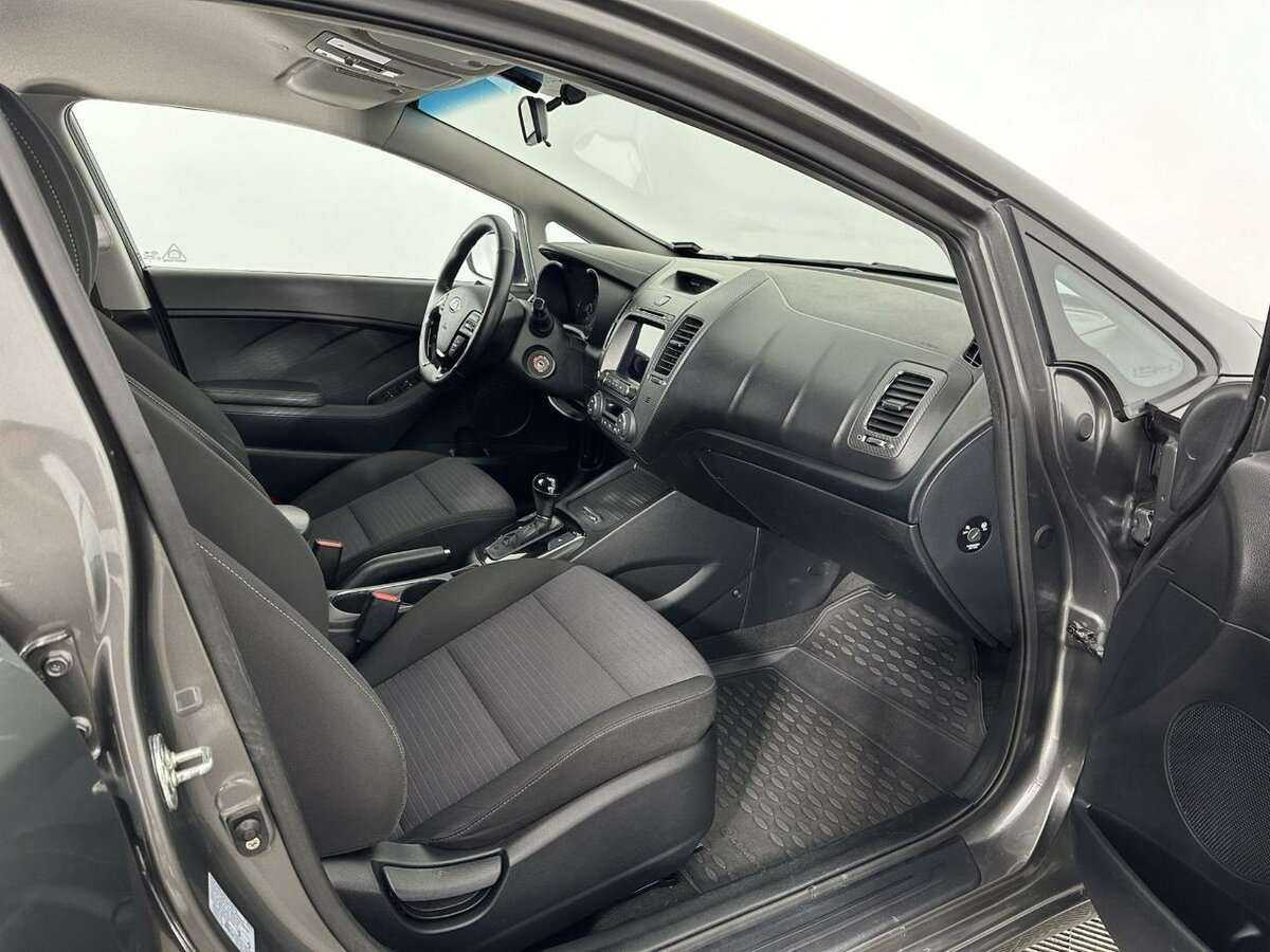 Kia Cerato, 2019 Фото №14