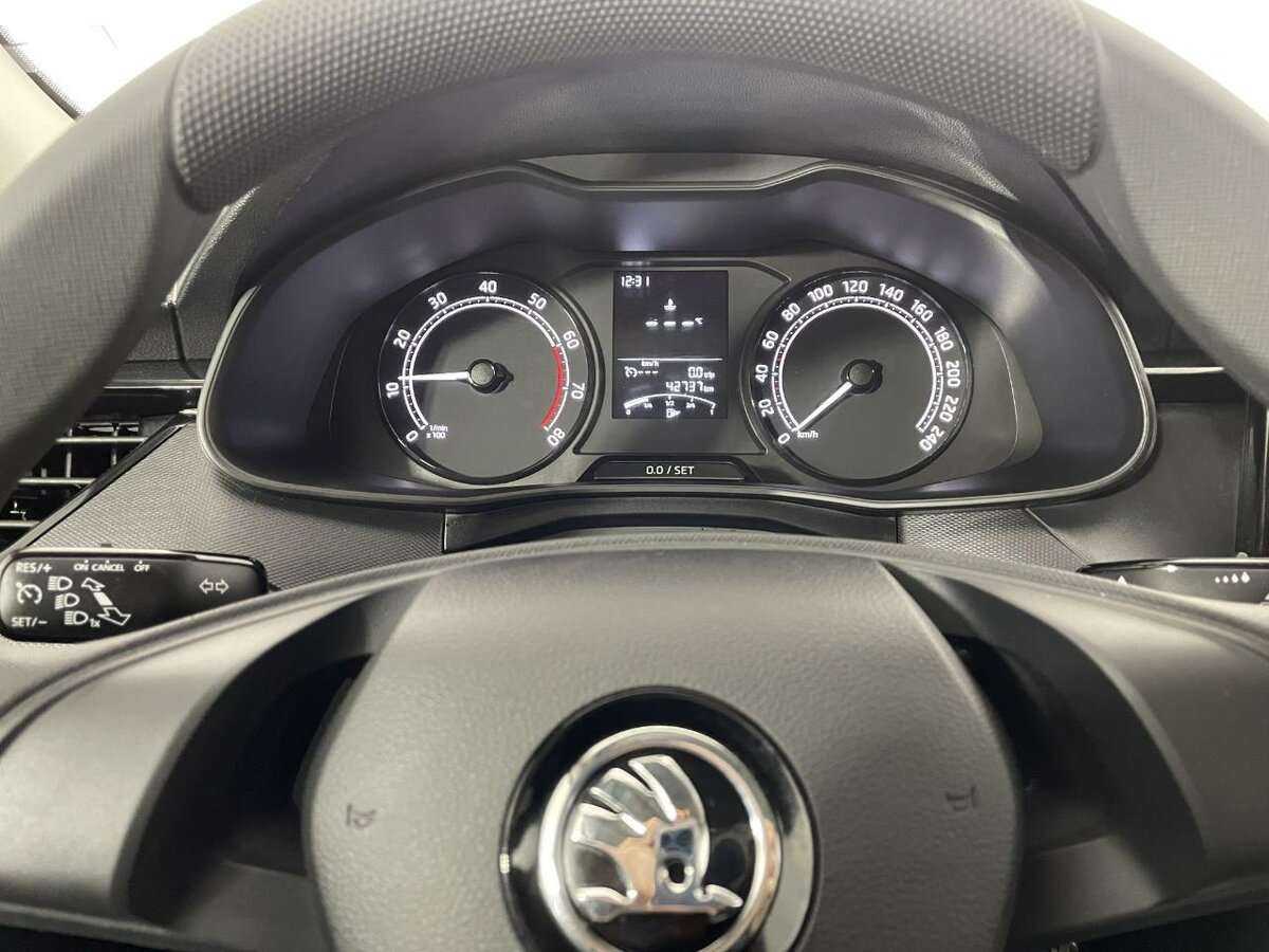 Skoda Rapid, 2021 Фото №11