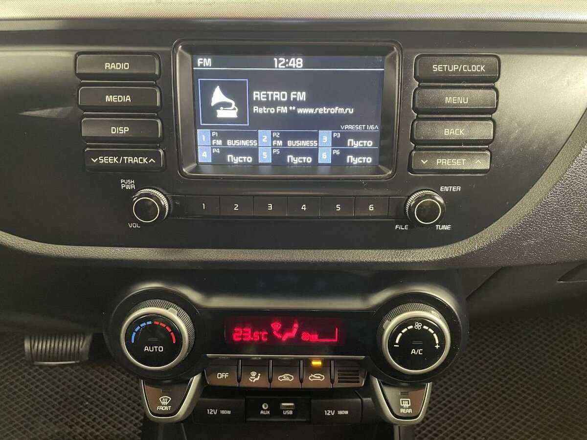 Kia Rio, 2018 Фото №12