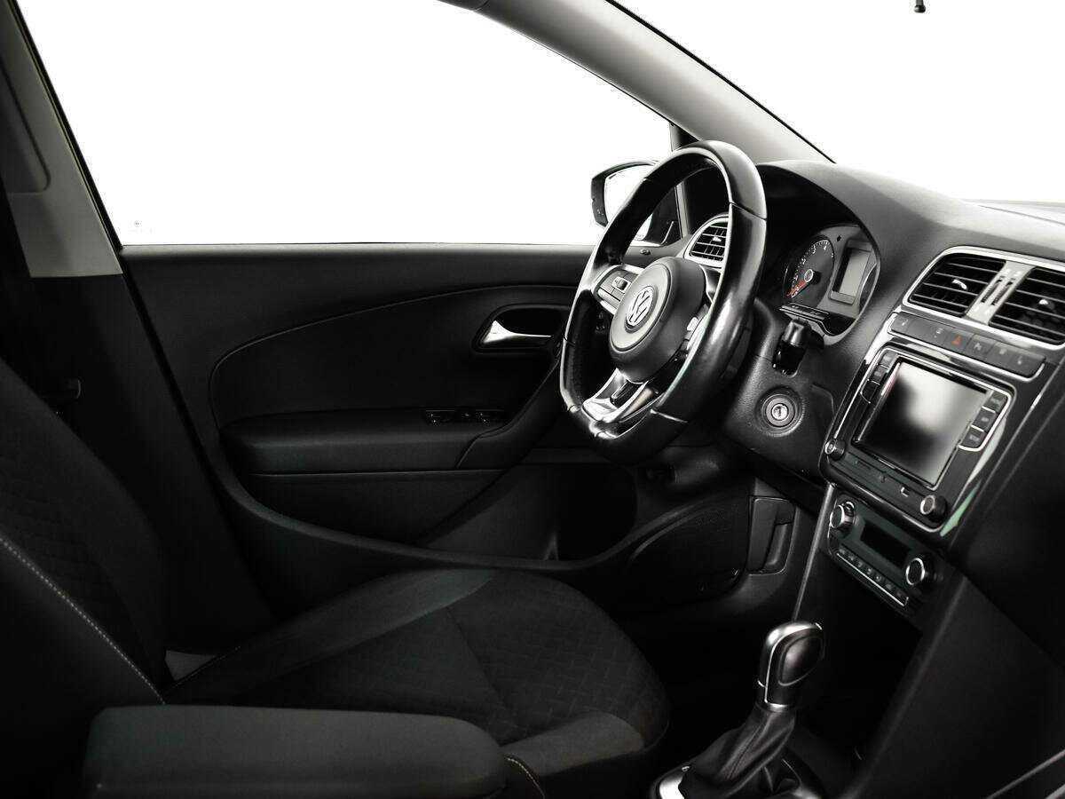 Volkswagen Polo, 2018 Фото №9