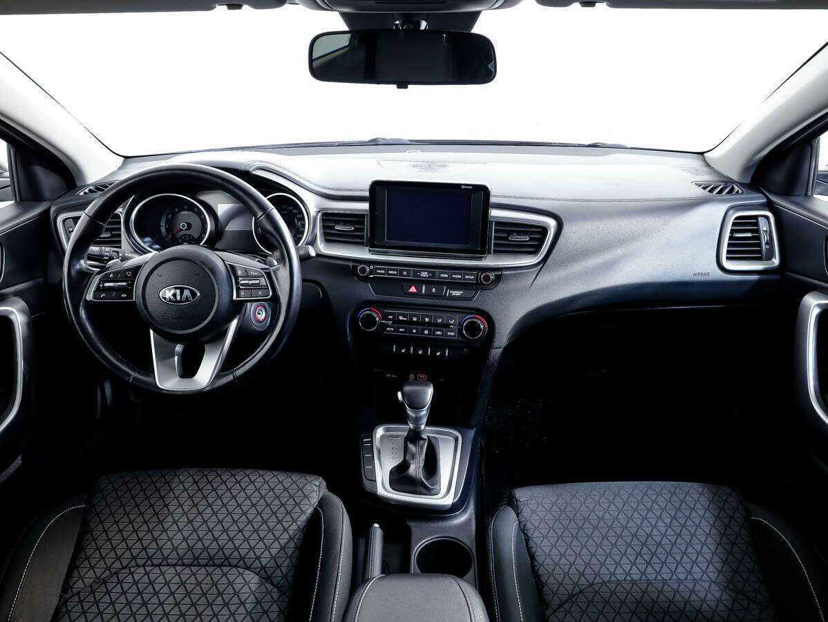 Kia Ceed, 2018 Фото №9