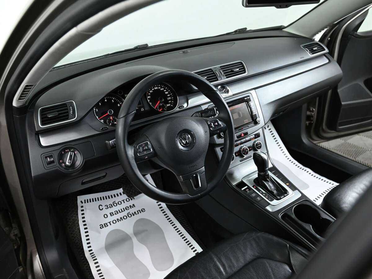 Volkswagen Passat, 2014 - 120 000 км. | Фото №7