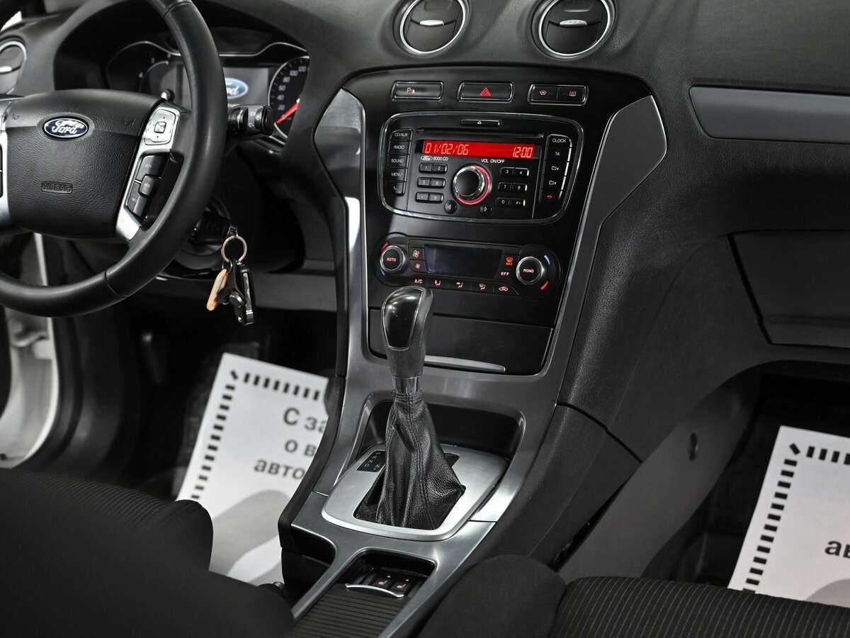 Ford Mondeo, 2013 Фото №11