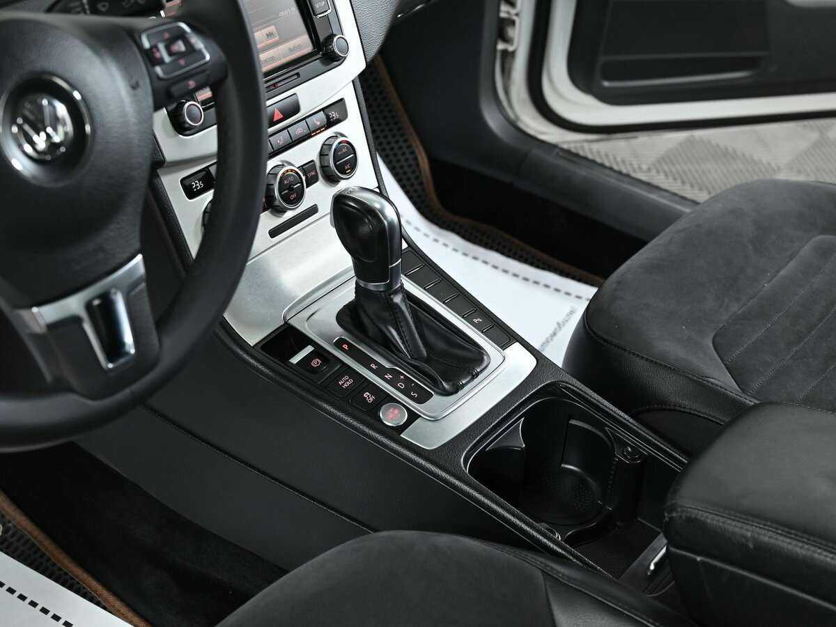 Volkswagen Passat, 2013 - 131 000 км. | Фото №8