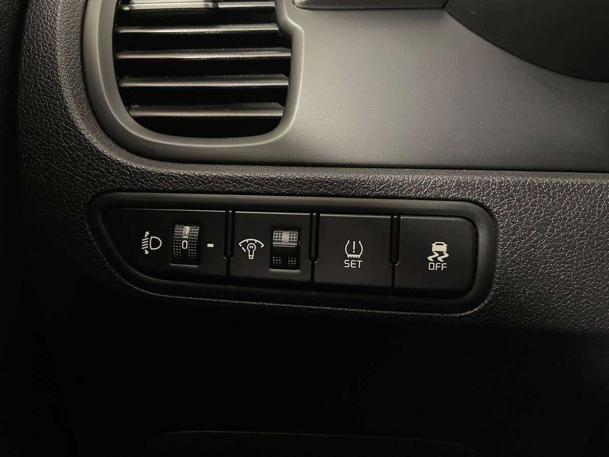 Kia Rio, 2019 Фото №18