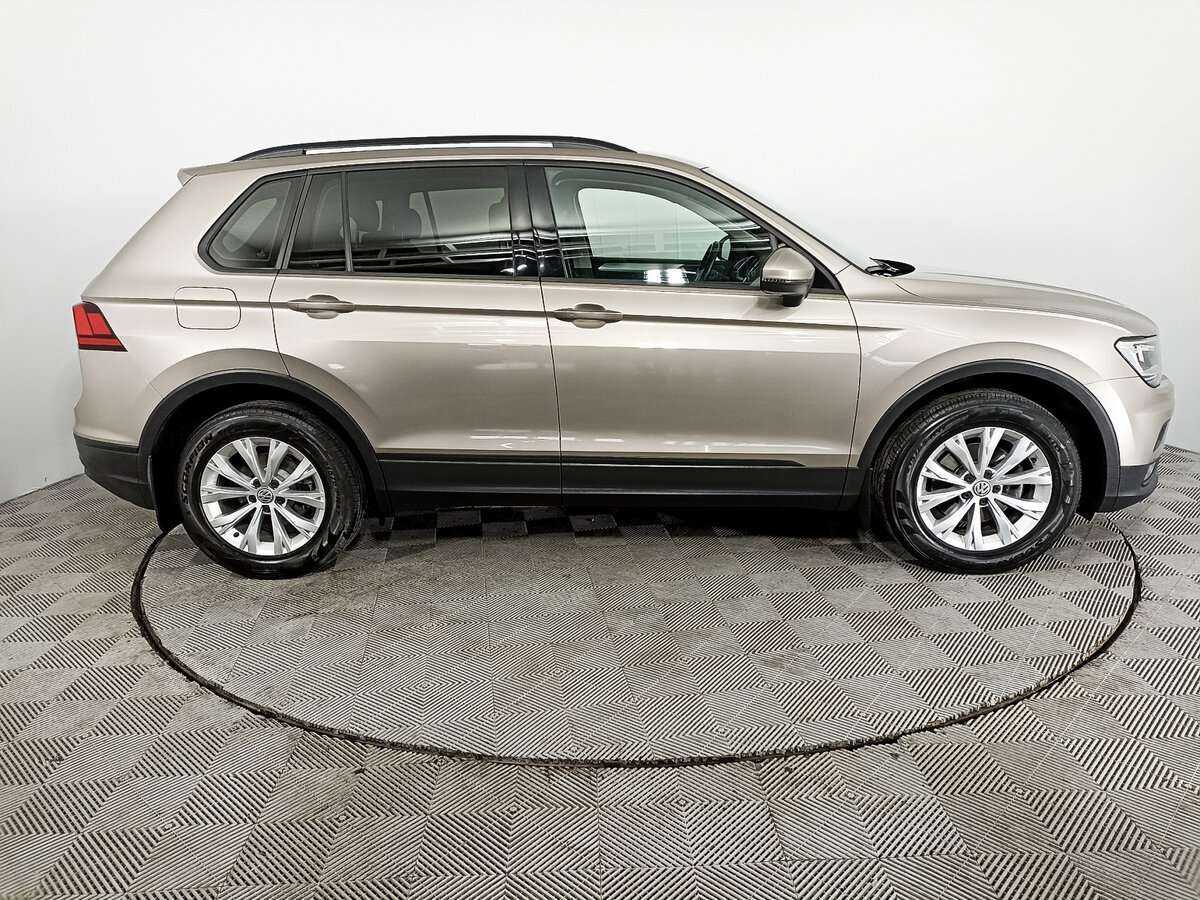 Volkswagen Tiguan, 2020 - 71 102 км. | Фото №4