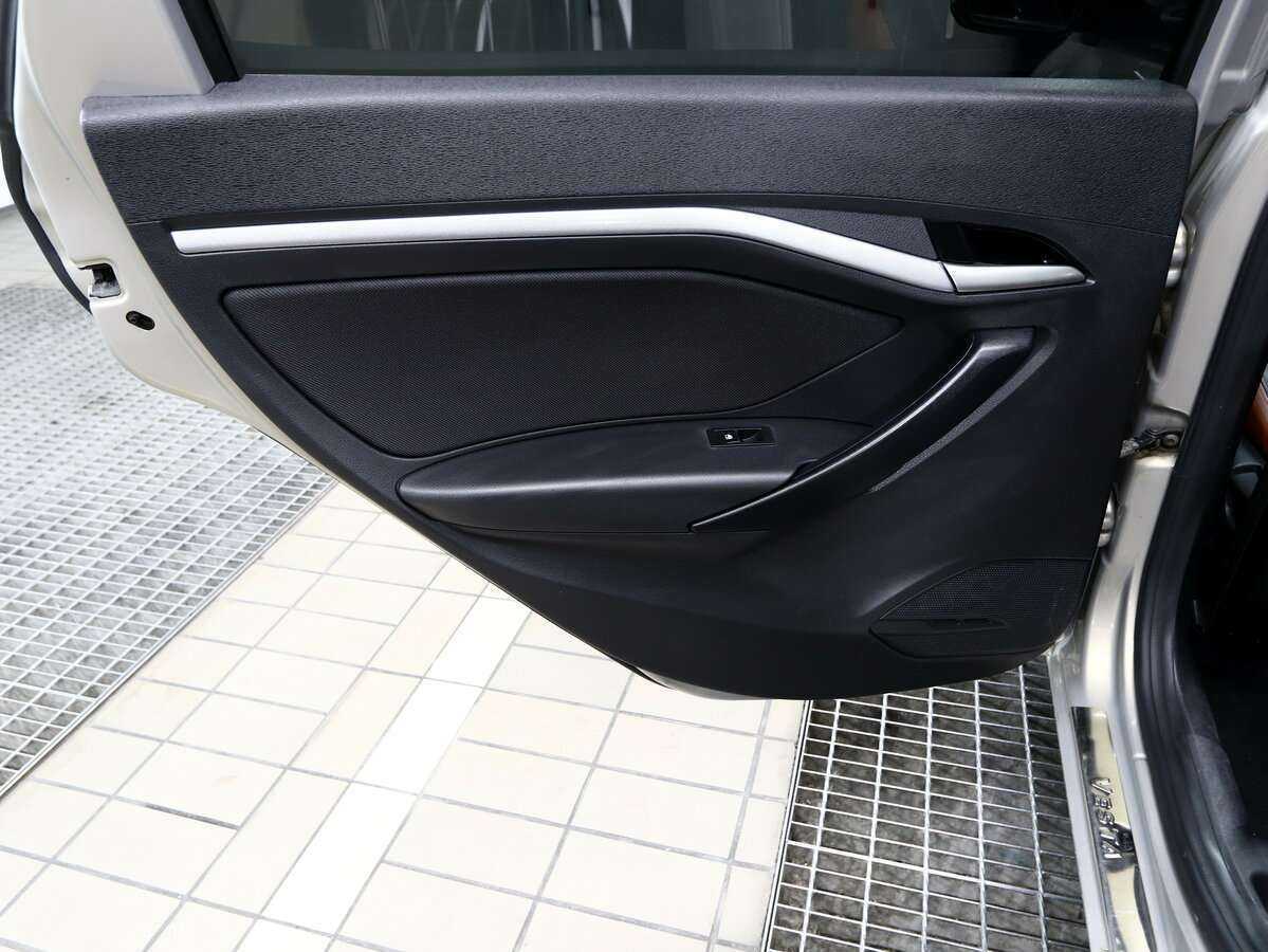 Lada (ВАЗ) Vesta SW, 2020 Фото №15