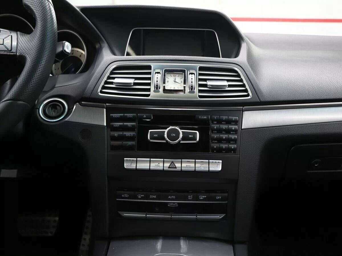 Mercedes-Benz E-Класс 200, 2013 Фото №18