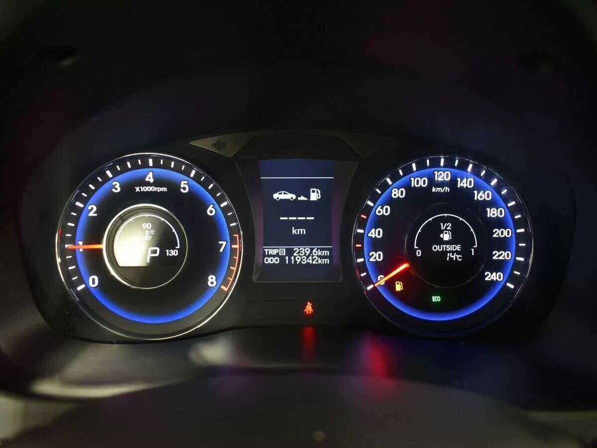Hyundai i40, 2014 Фото №12