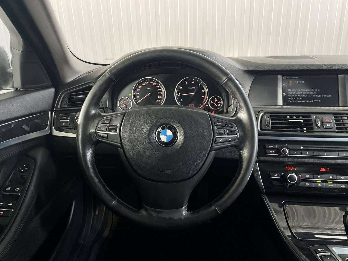 BMW 5 серии 520i, 2012 Фото №10