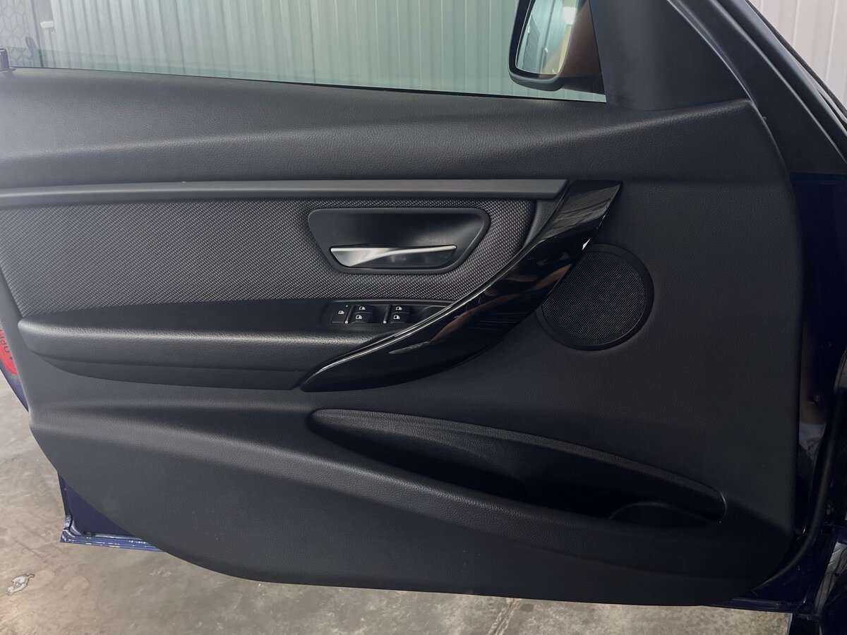 BMW 3 серии 320i xDrive, 2018 Фото №21