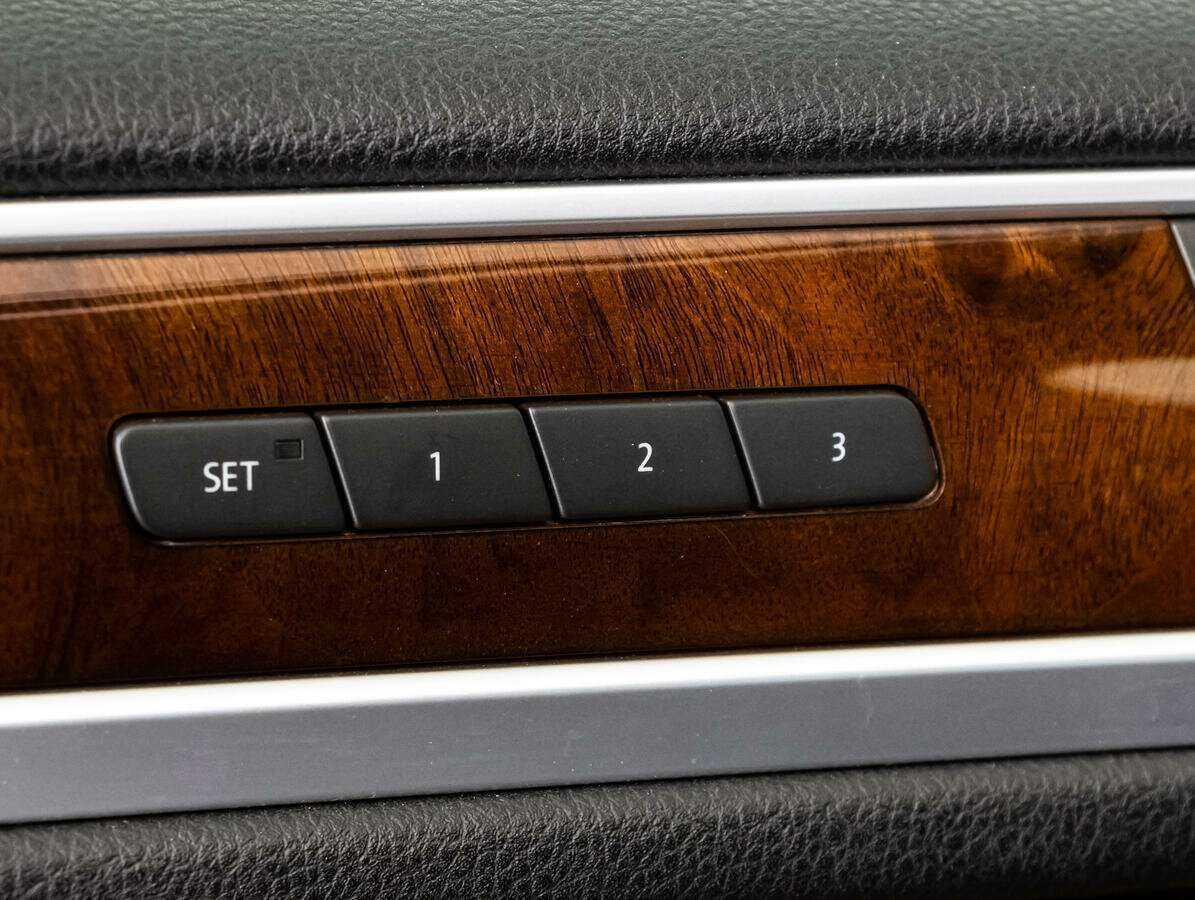 Volkswagen Touareg, 2012 Фото №16