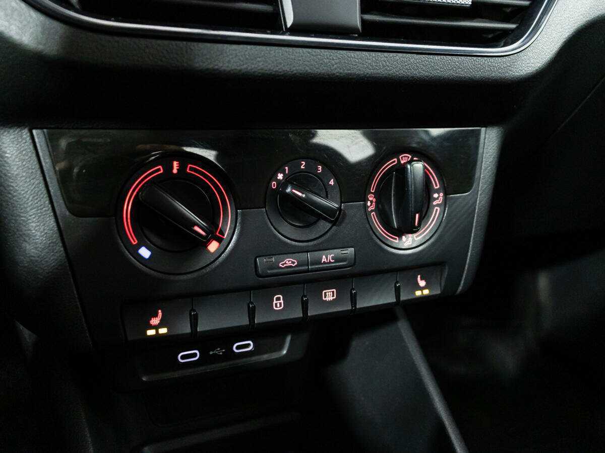 Volkswagen Polo, 2021 Фото №16