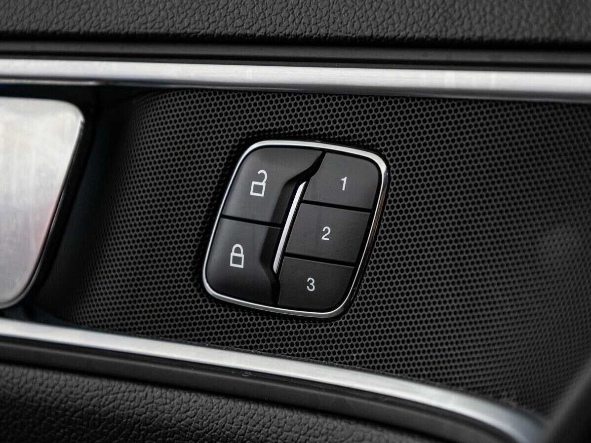 Ford Explorer, 2017 Фото №16