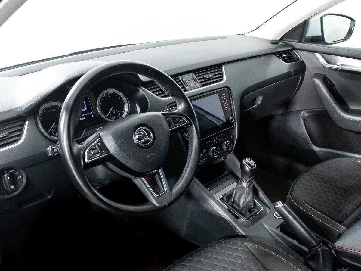 Skoda Octavia, 2018 Фото №11