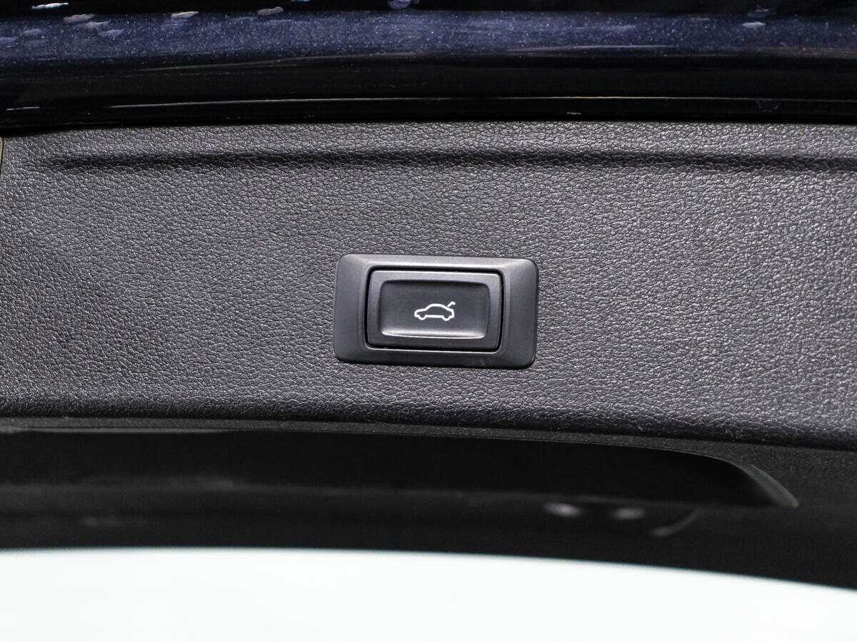 Audi A4, 2017 Фото №15