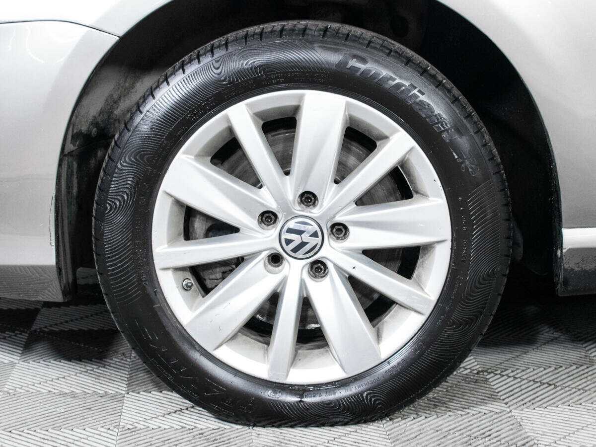 Volkswagen Passat, 2012 Фото №16