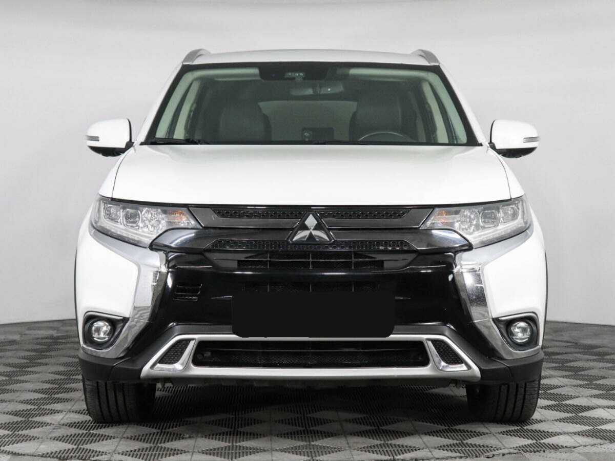 Mitsubishi Outlander, 2018 - 138 257 км. | Фото №2