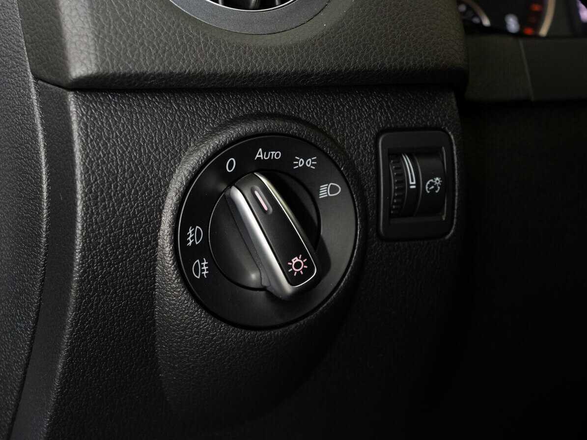 Volkswagen Tiguan, 2016 Фото №14