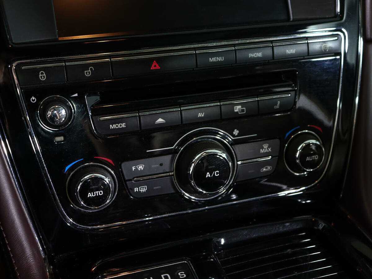 Jaguar XJ Long, 2014 Фото №33