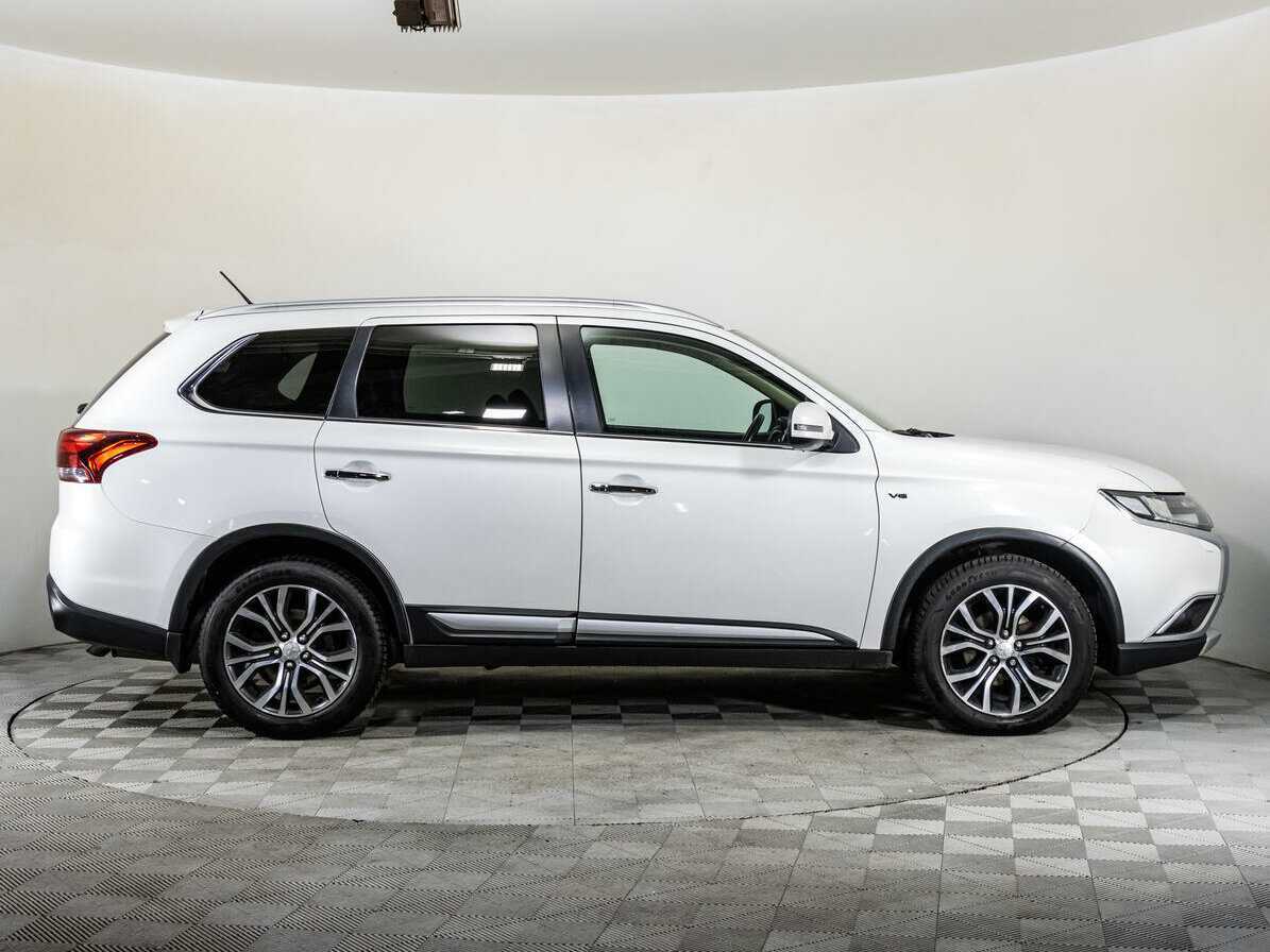Mitsubishi Outlander, 2016 - 152 720 км. | Фото №4