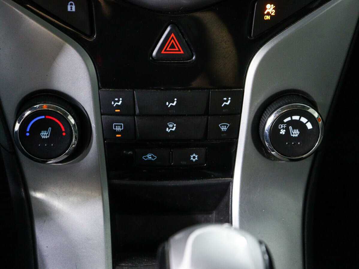 Chevrolet Cruze, 2012 Фото №15