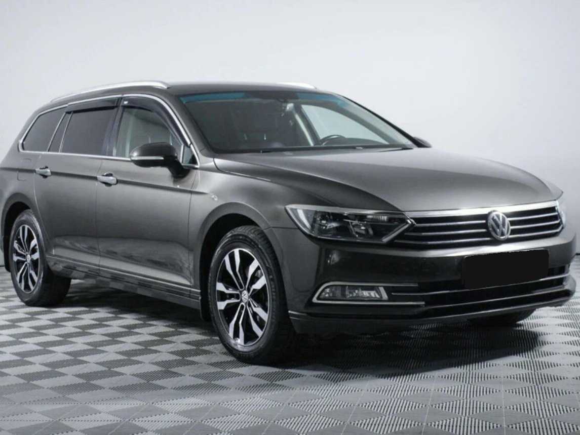 Volkswagen Passat DSG7, 2017 - 141 158 км. | Фото №3