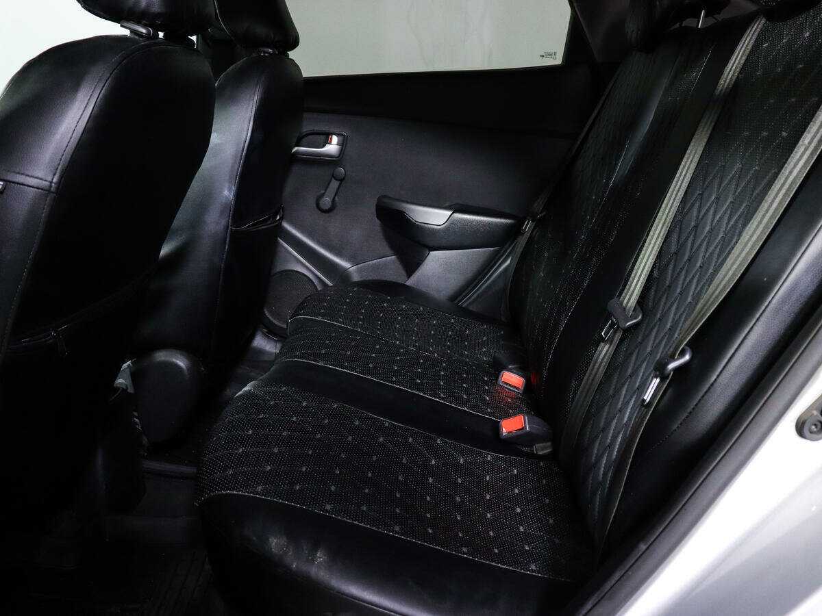 Kia Rio, 2017 Фото №10