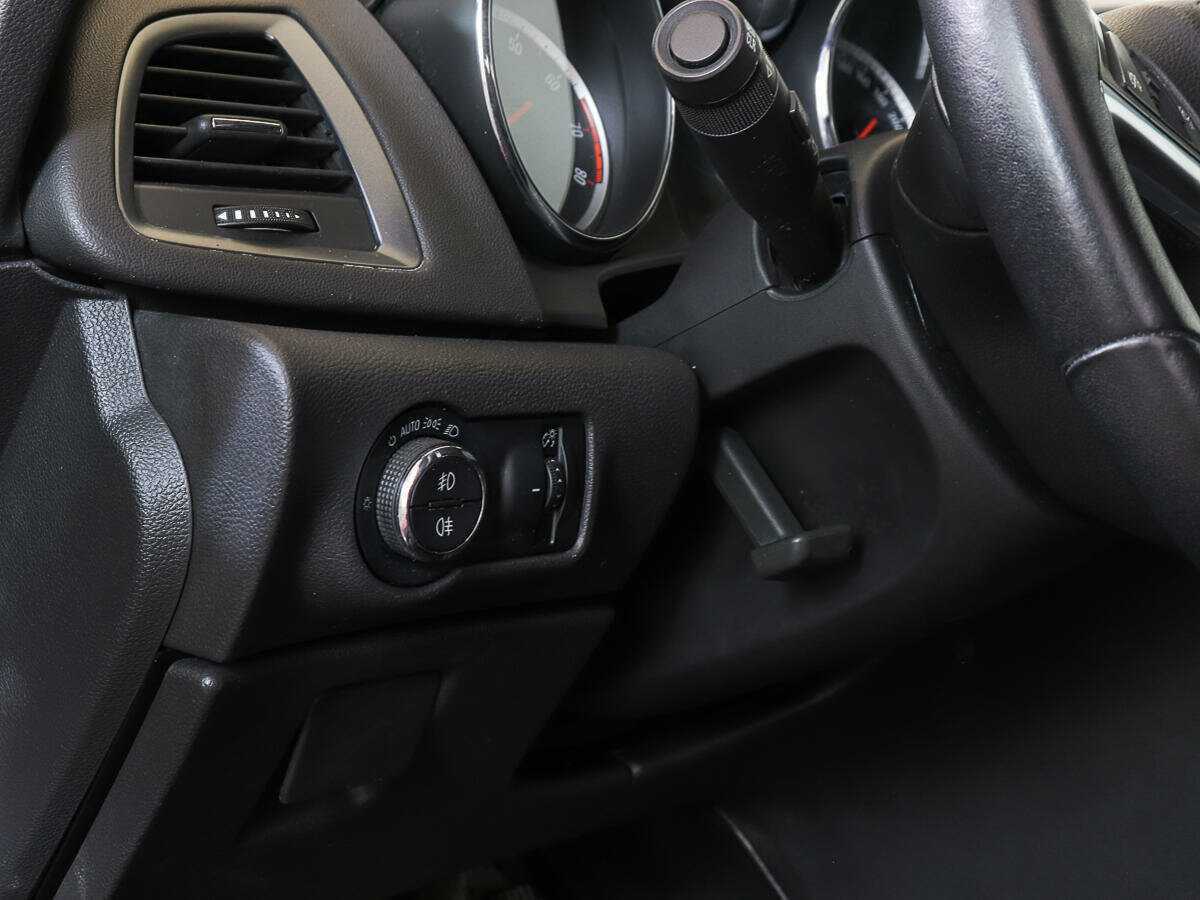 Opel Astra GTC, 2012 Фото №13