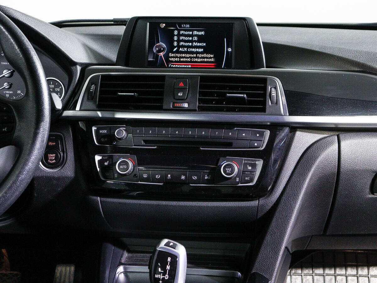 BMW 3 серии 318i, 2017 Фото №10