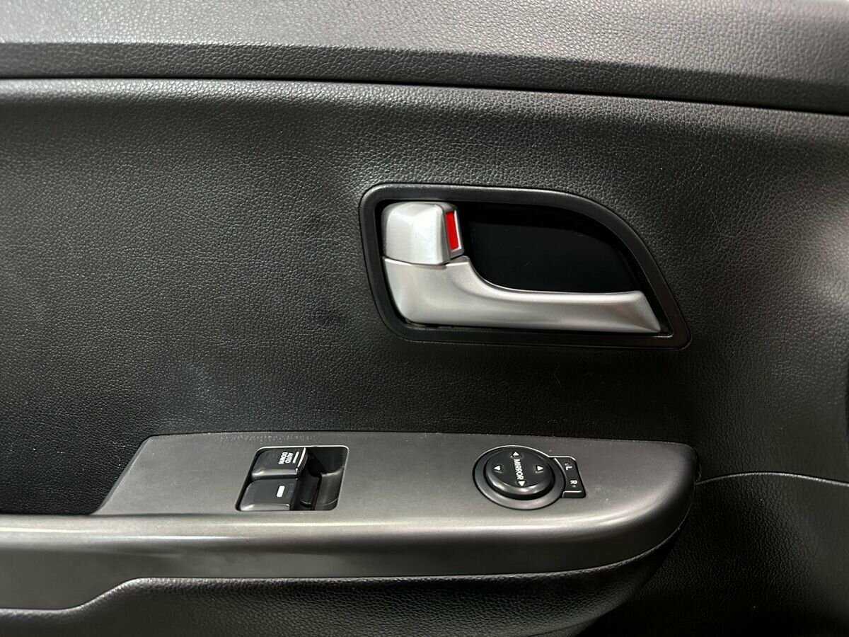 Kia Rio, 2017 Фото №15