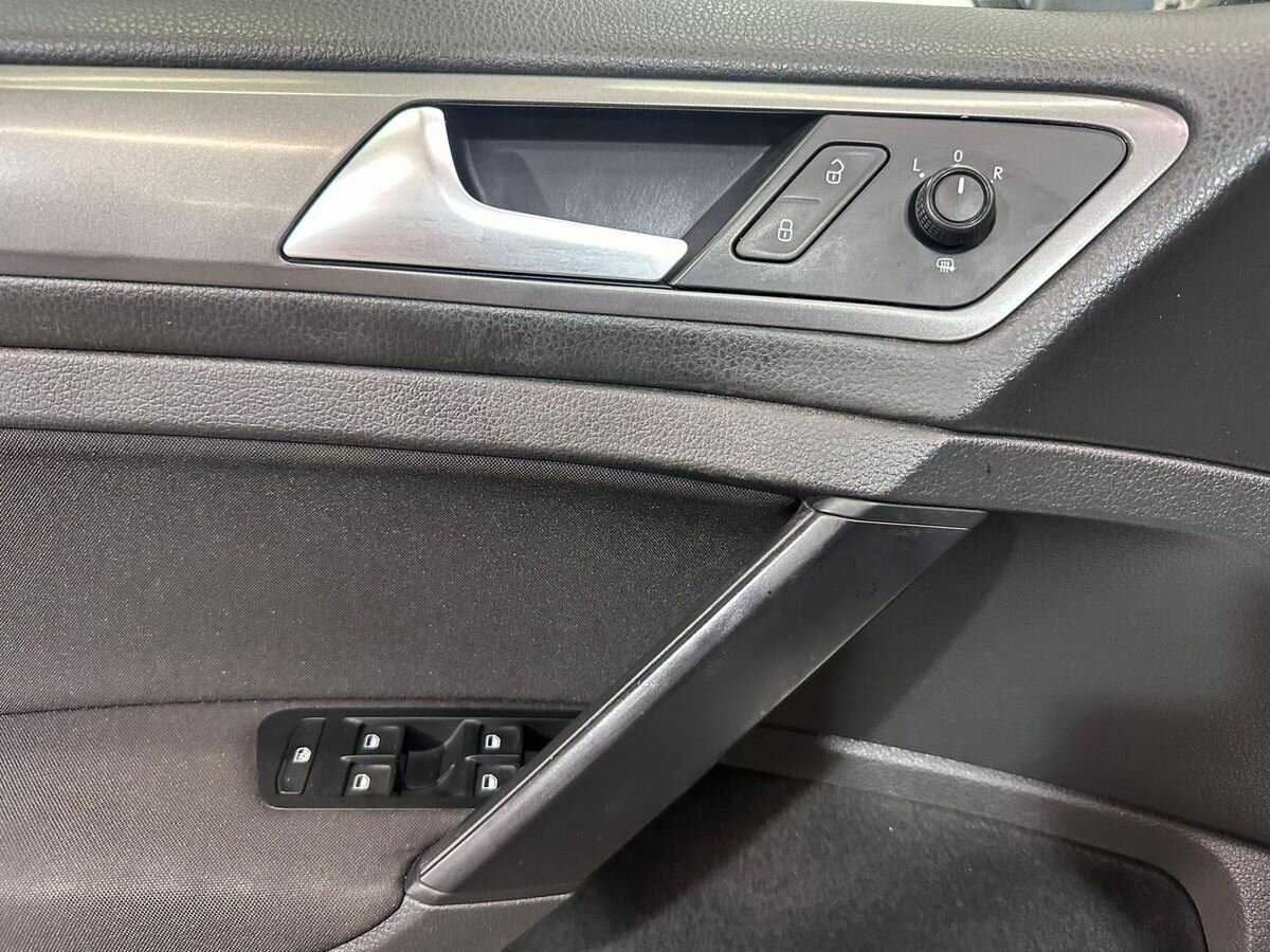 Volkswagen Golf, 2013 Фото №14