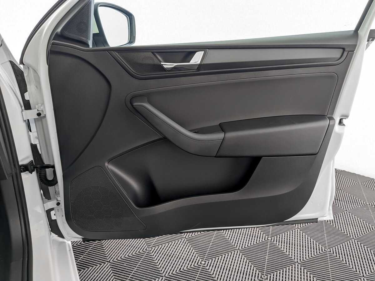 Skoda Rapid, 2021 Фото №20