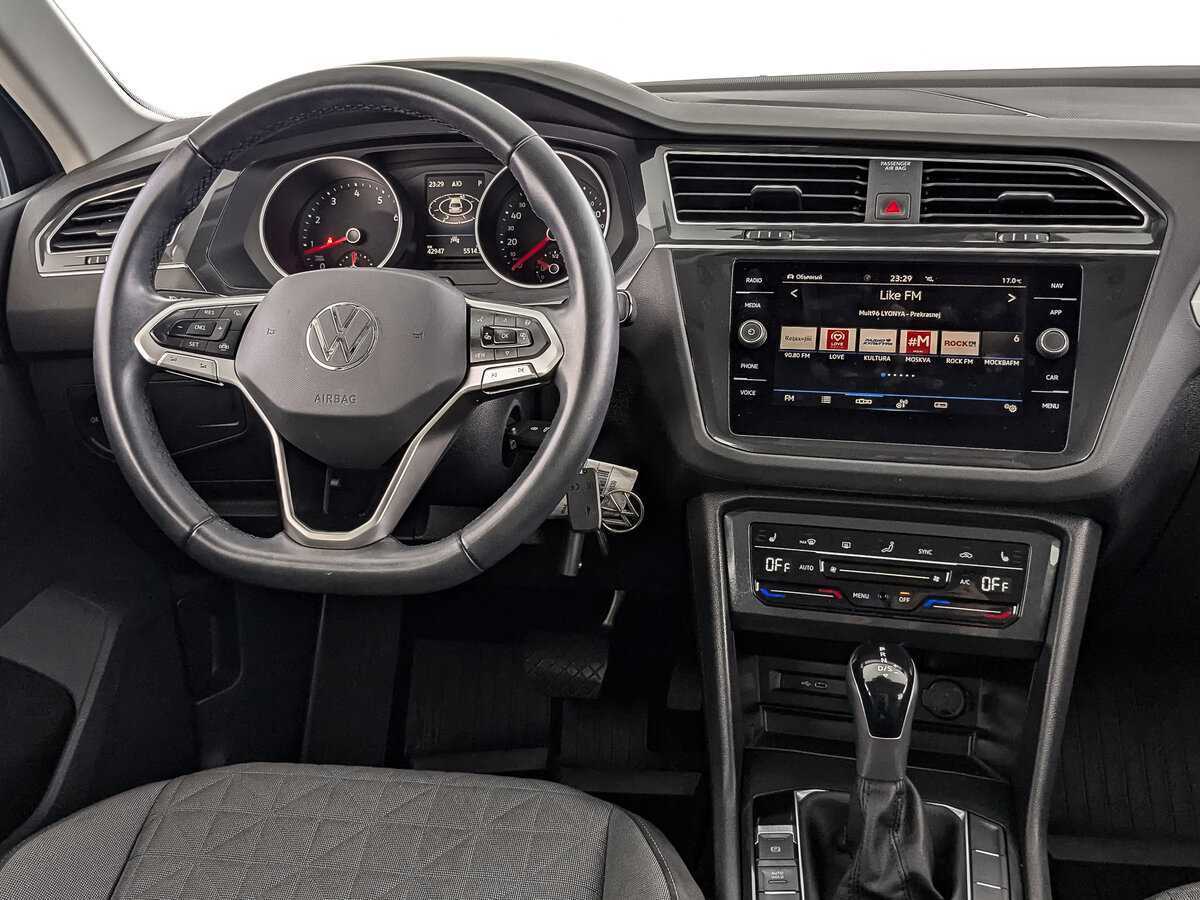 Volkswagen Tiguan, 2021 Фото №23