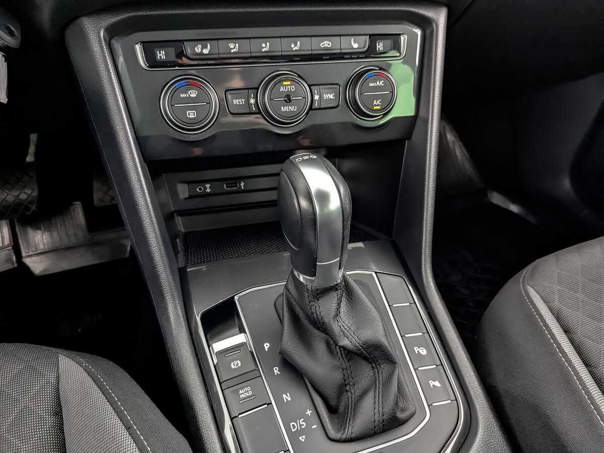 Volkswagen Tiguan, 2017 Фото №22