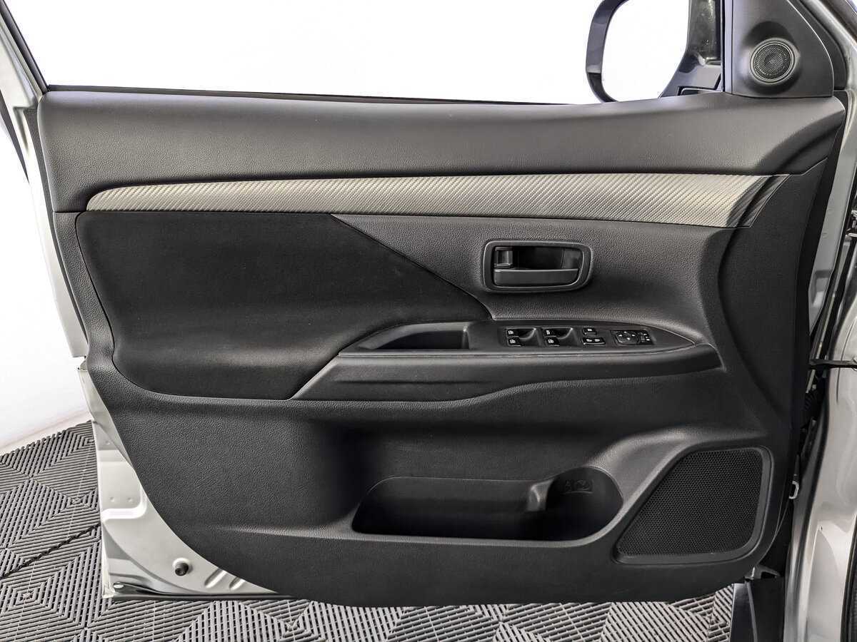 Mitsubishi Outlander, 2015 Фото №15